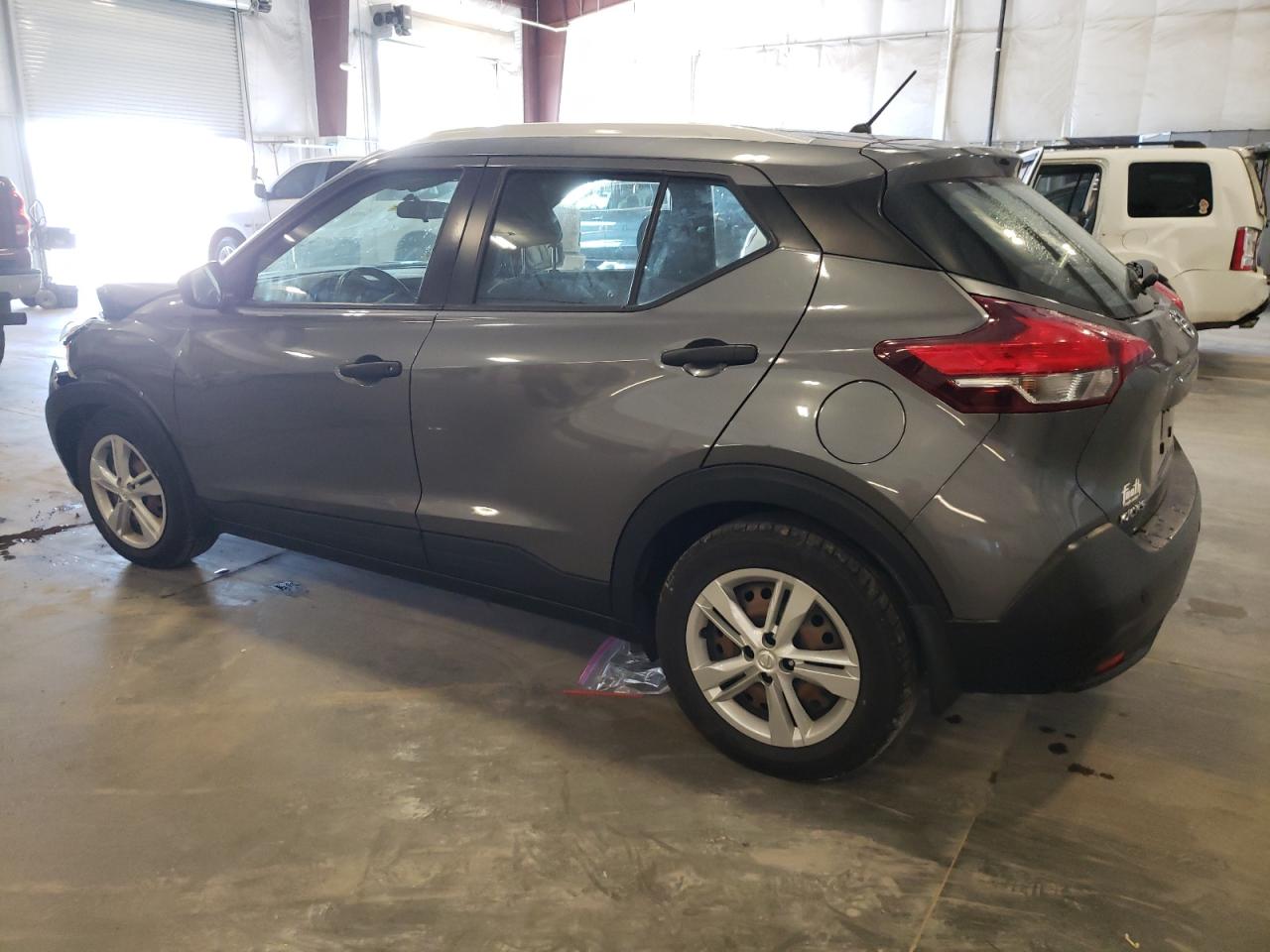 NISSAN KICKS S