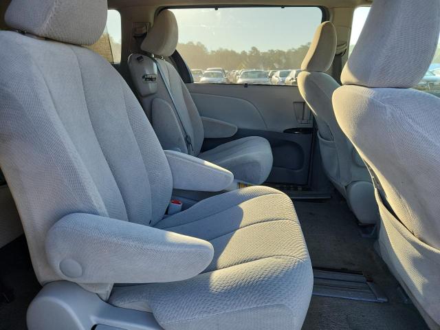 2013 TOYOTA SIENNA LE #3278660948