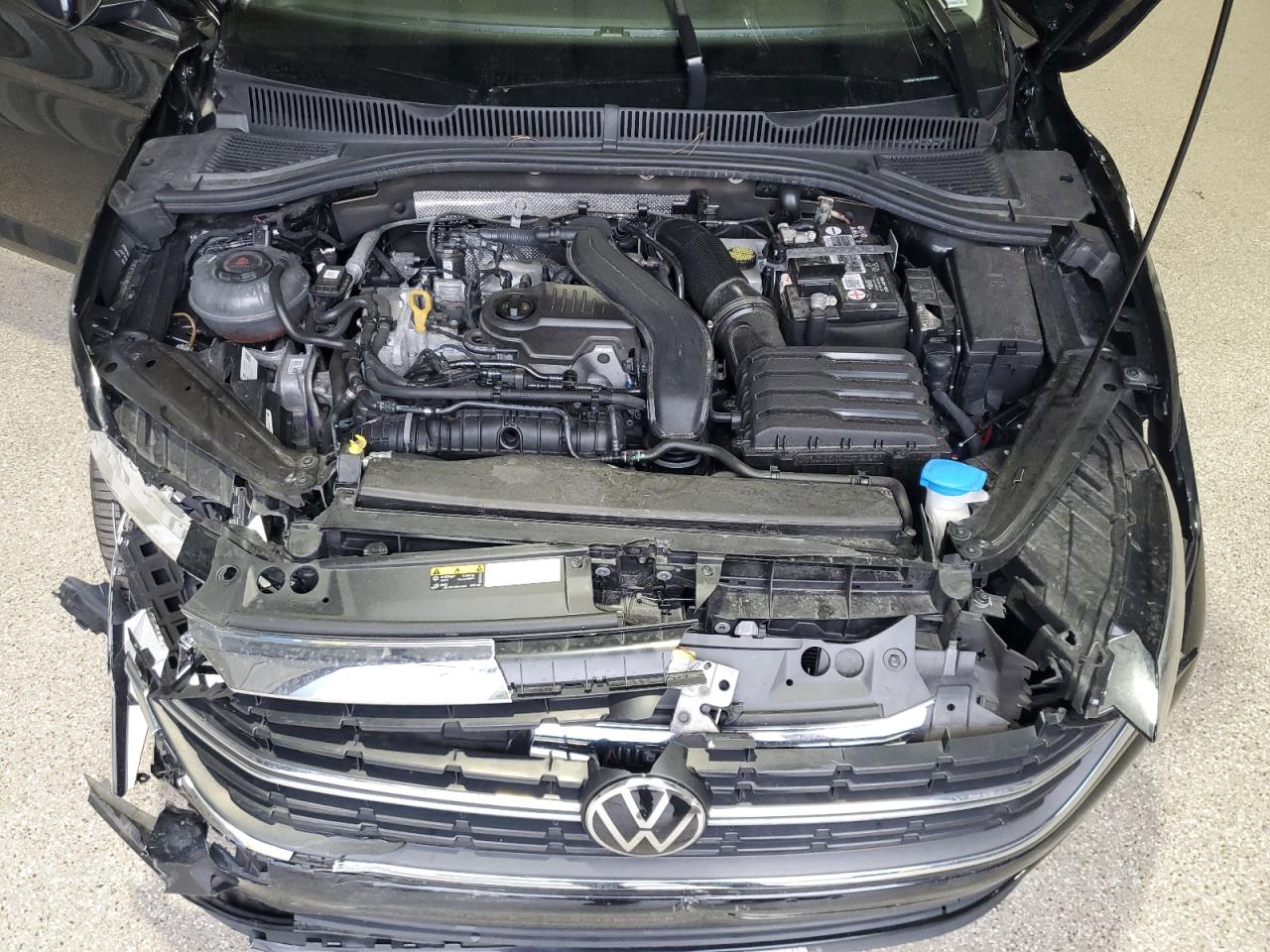 VOLKSWAGEN JETTA SE