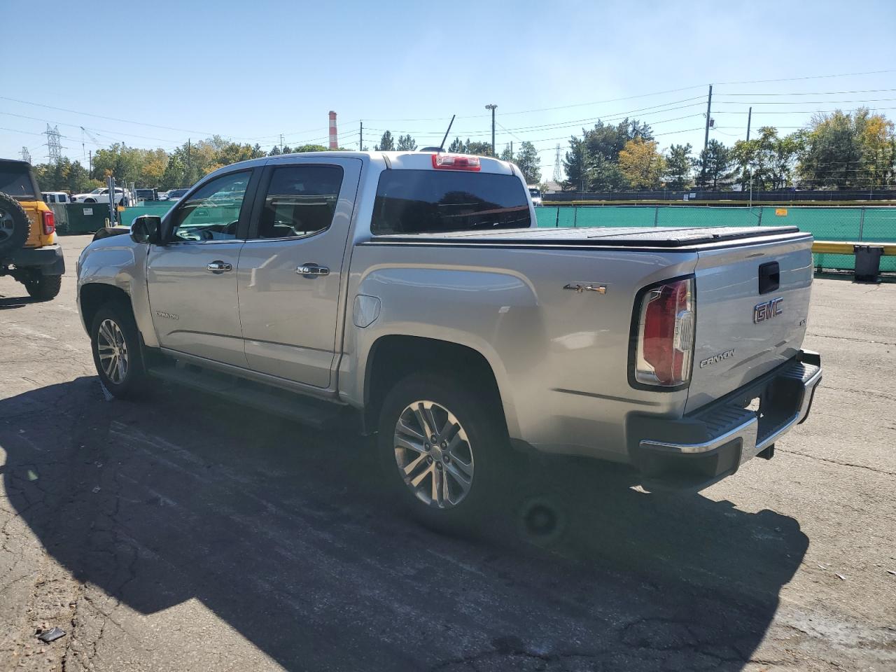 GMC CANYON SLT
