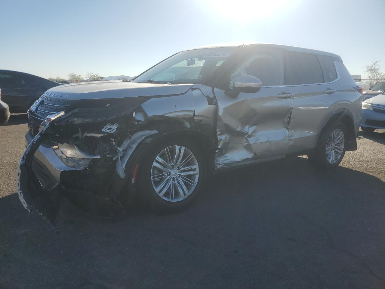 MITSUBISHI OUTLANDER ES