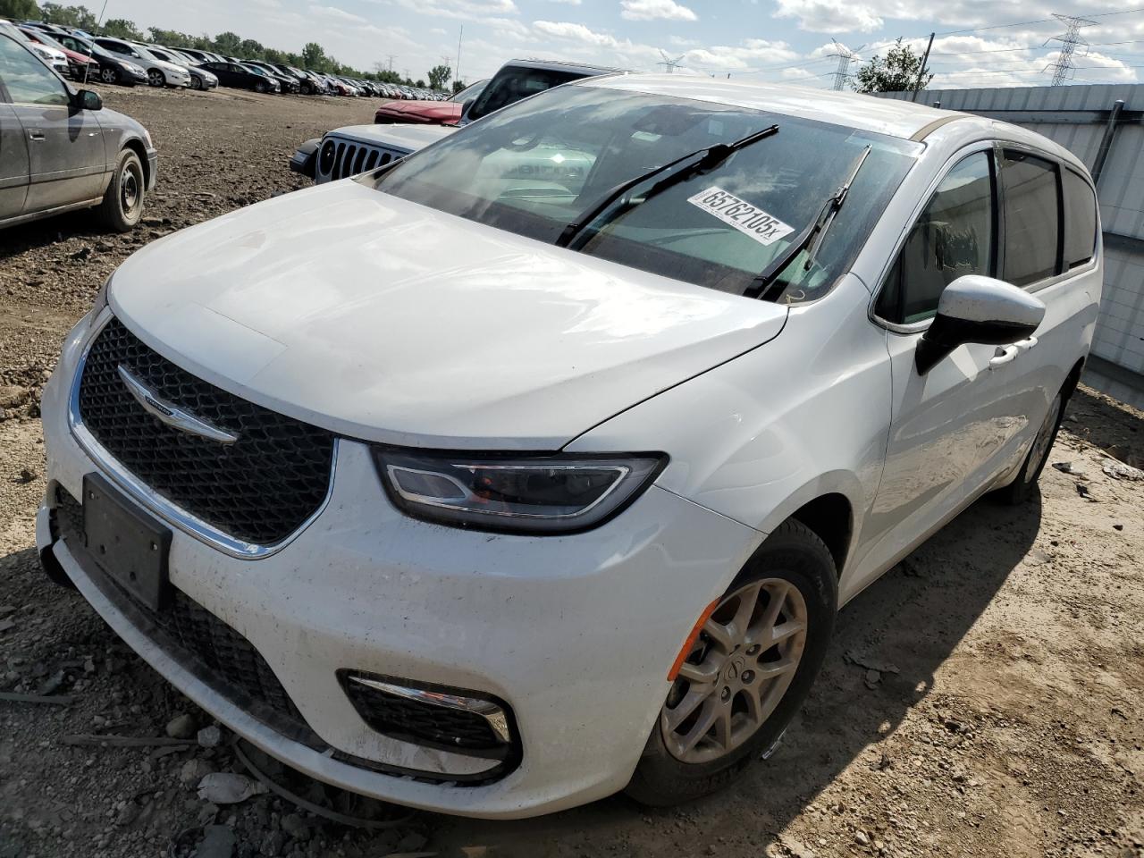 CHRYSLER PACIFICA TOURING