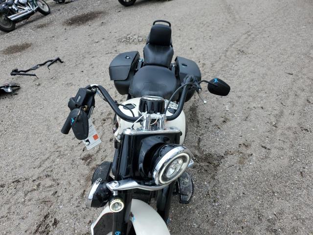2018 HARLEY-DAVIDSON FLHCS HERI 1HD1YBK19JC013651