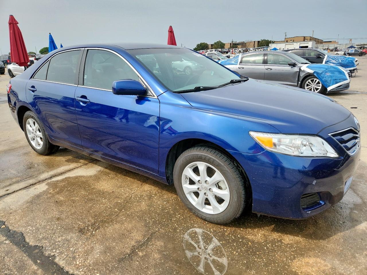 TOYOTA CAMRY BASE