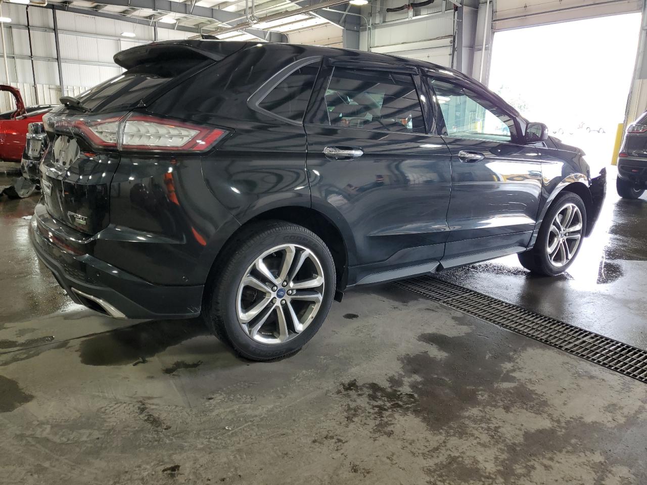 FORD EDGE SPORT
