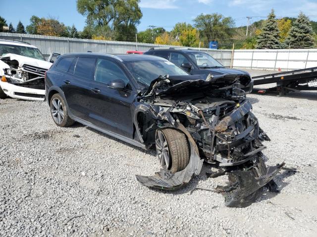 2025 VOLVO V60 CROSS YV4L12WK8S2146097