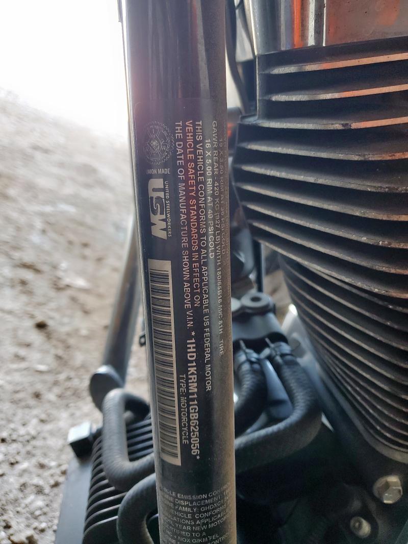 2016 HARLEY-DAVIDSON FLHXS STRE 1HD1KRM11GB625056