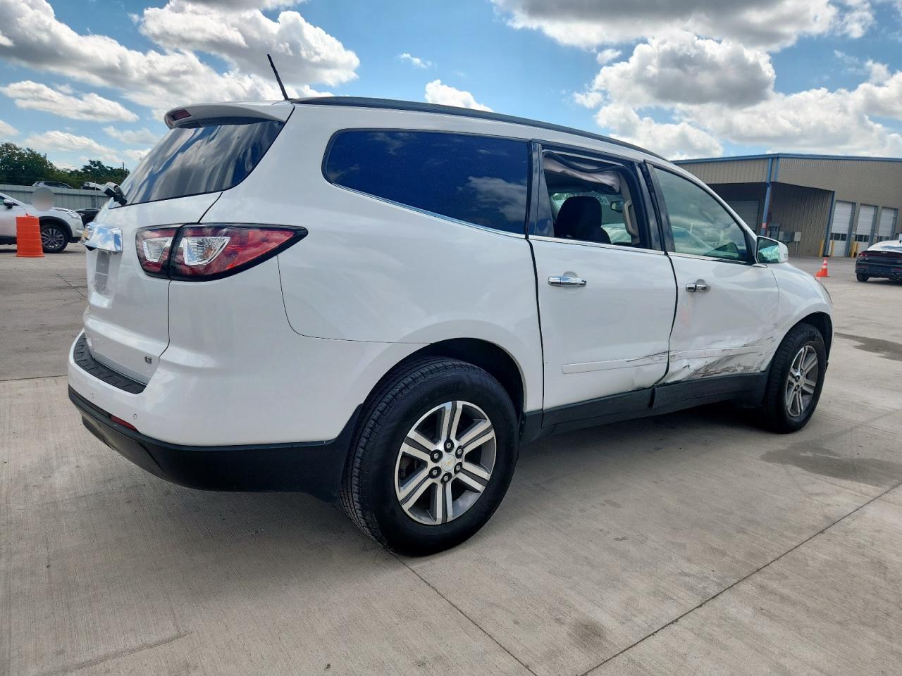 CHEVROLET TRAVERSE LT