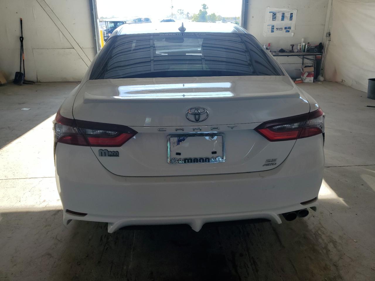TOYOTA CAMRY SE NIGHT SHADE
