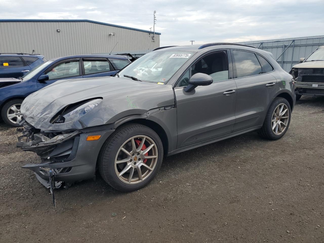PORSCHE MACAN GTS