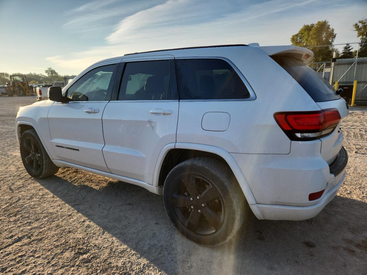 JEEP GRAND CHEROKEE LAREDO