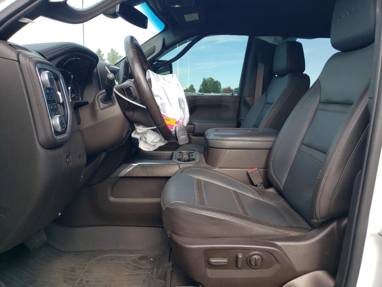 GMC SIERRA K2500 DENALI