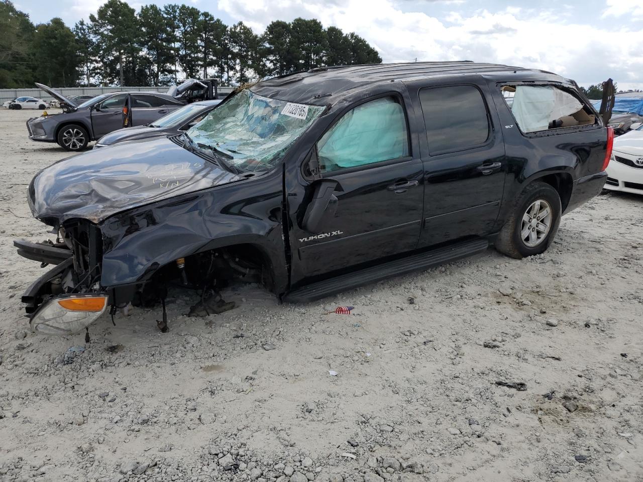 GMC YUKON C1500 SLT