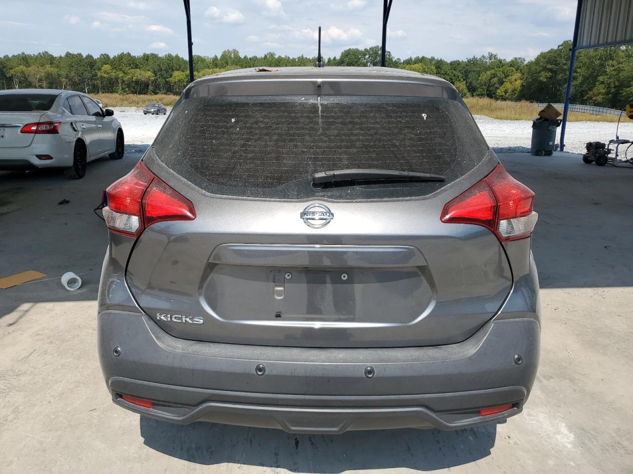 NISSAN KICKS S