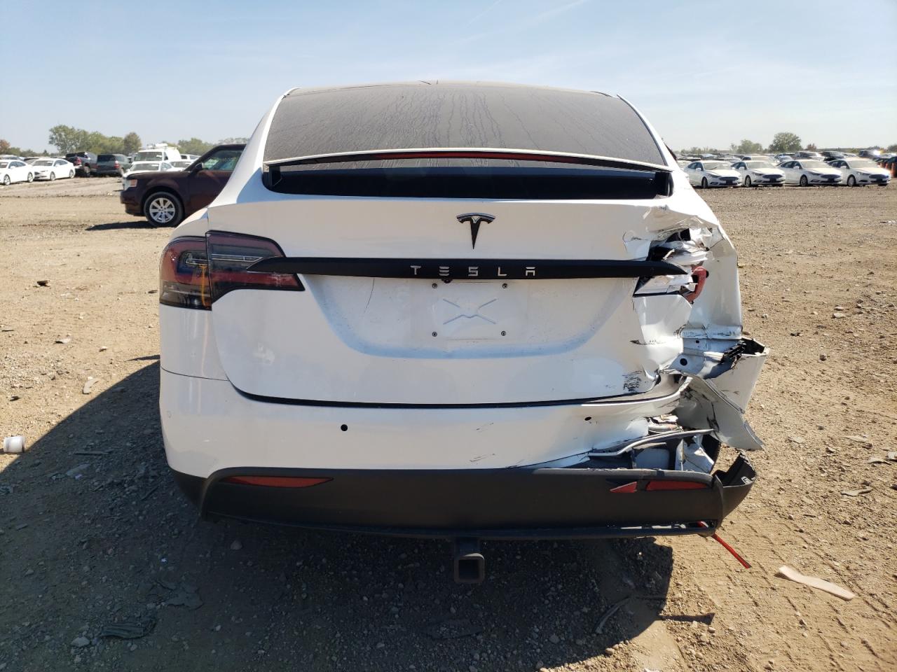 TESLA MODEL X