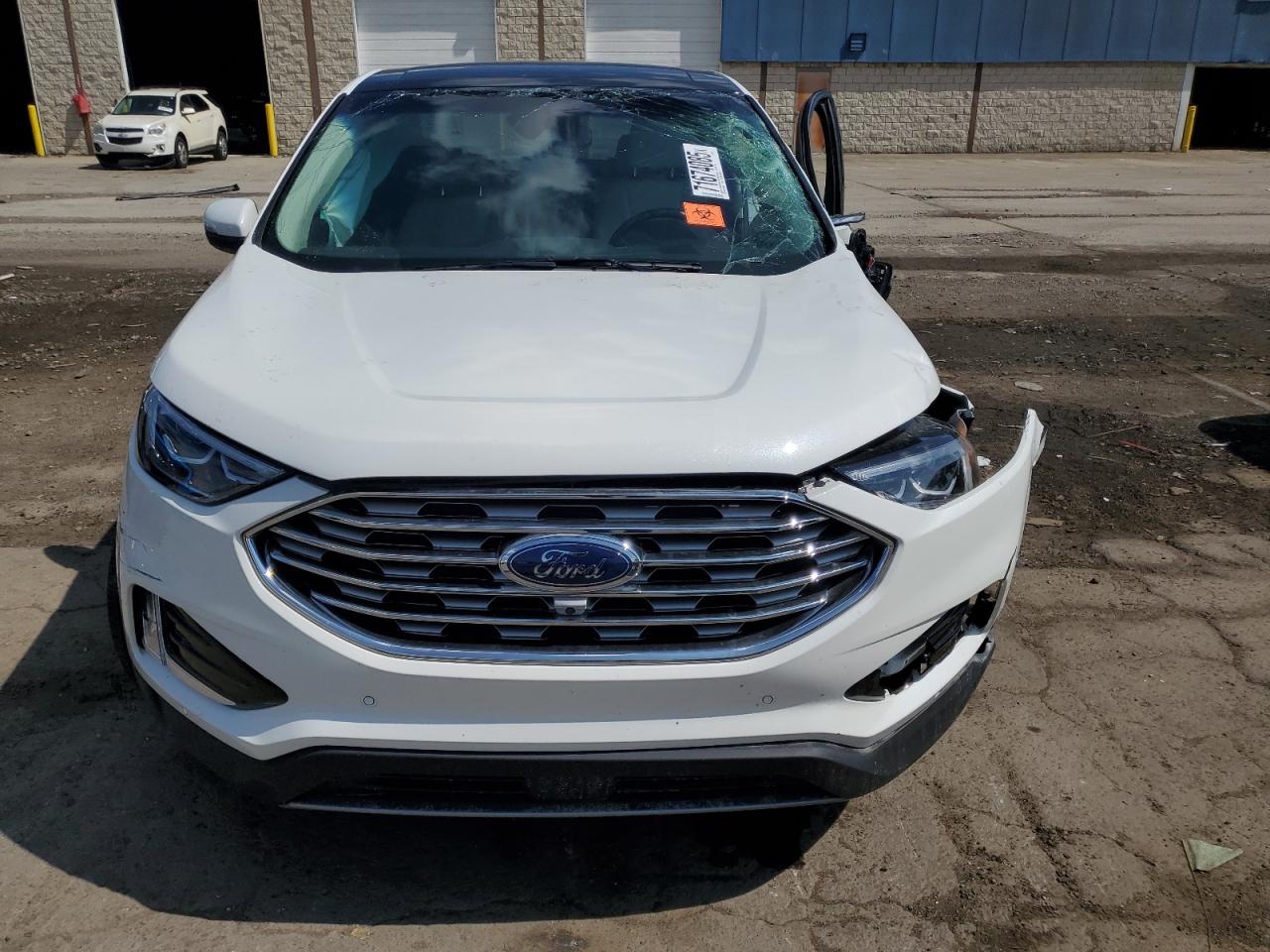 FORD EDGE TITANIUM