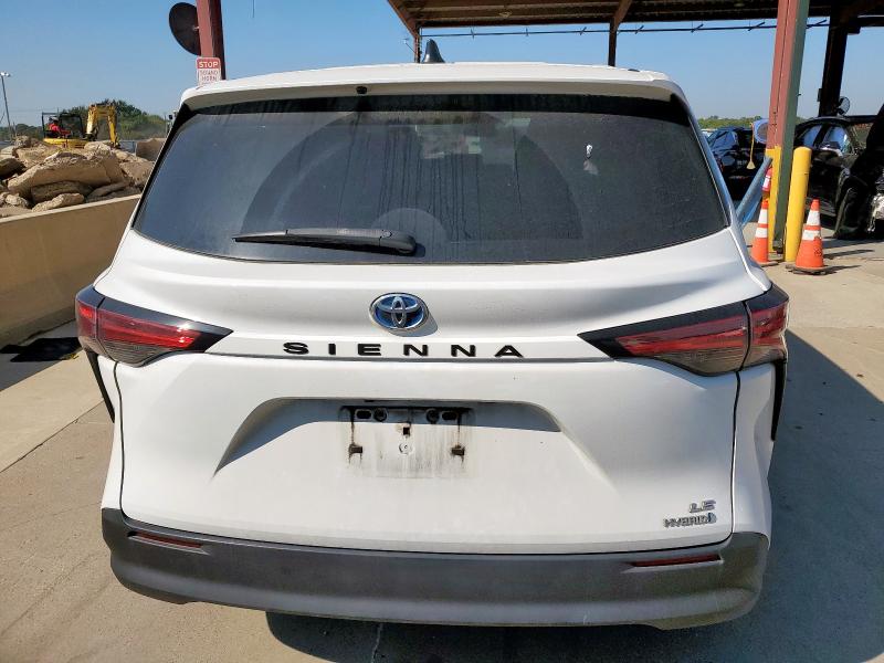 2021 TOYOTA SIENNA LE 5TDKRKEC2MS058885