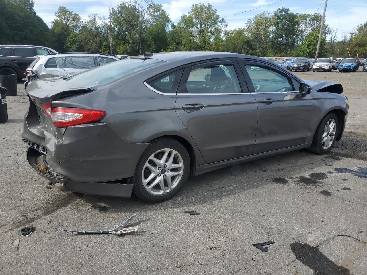 FORD FUSION SE