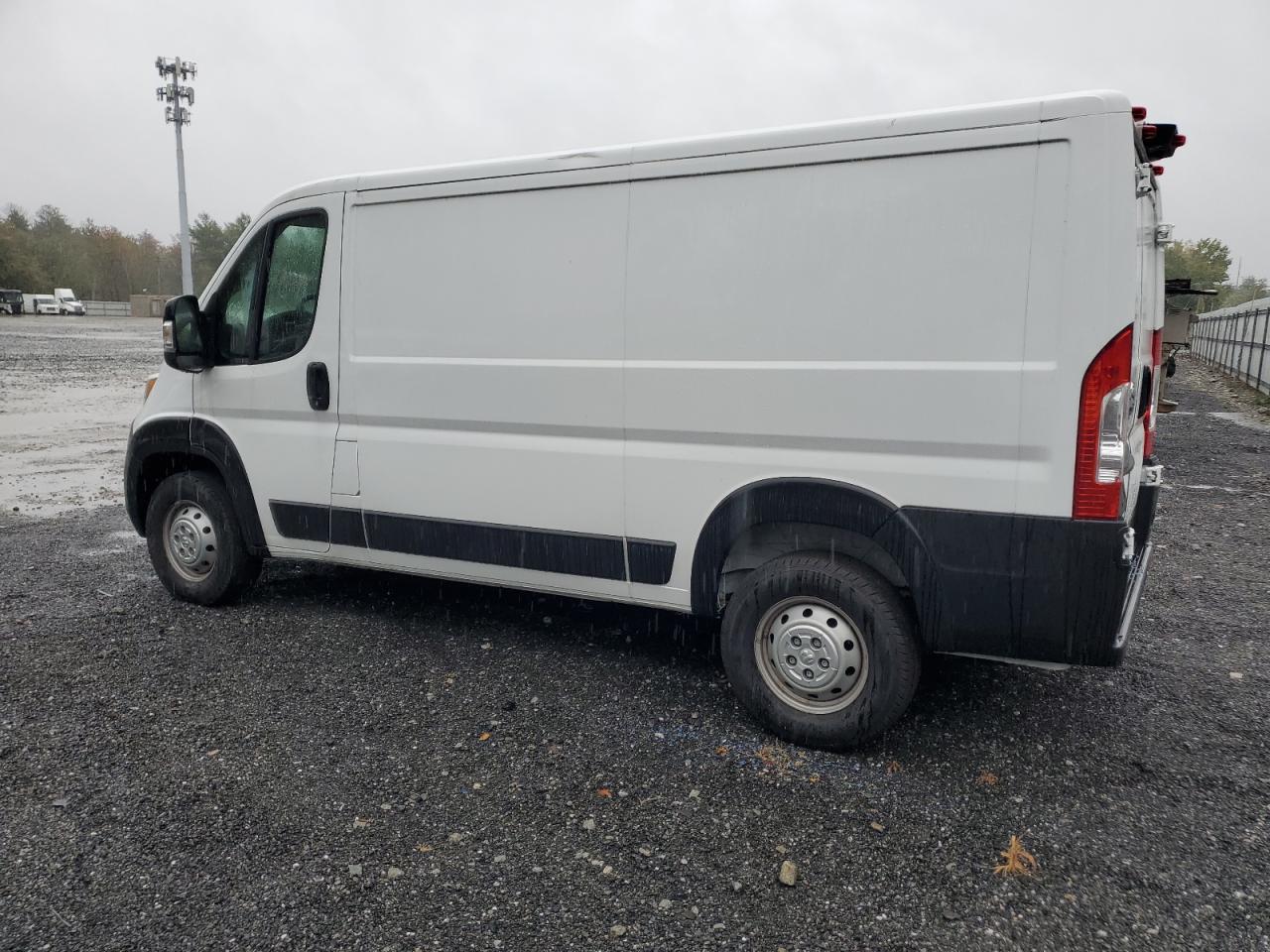 RAM PROMASTER 2500 STANDARD