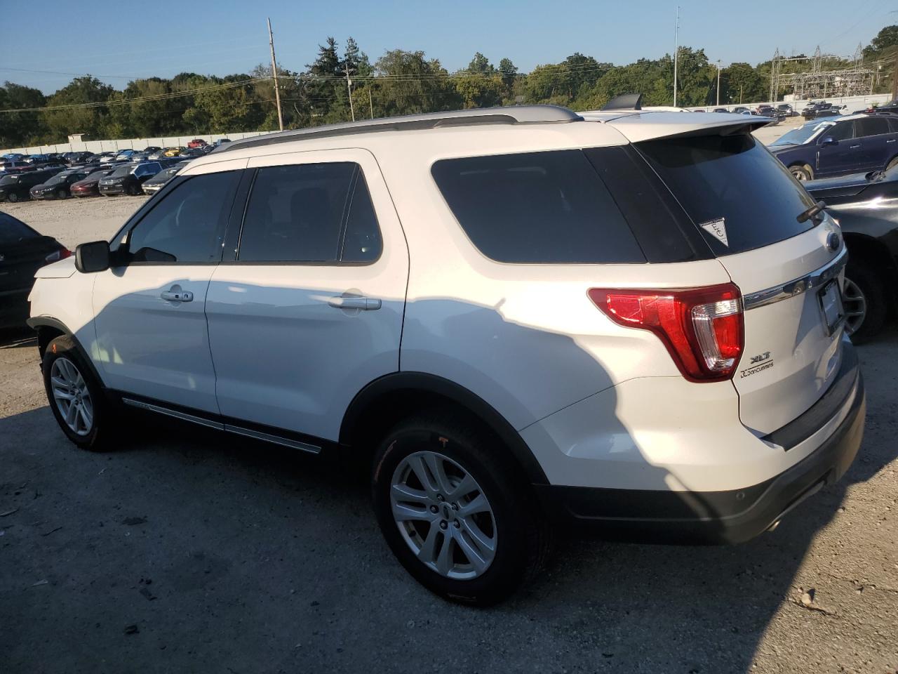 FORD EXPLORER XLT