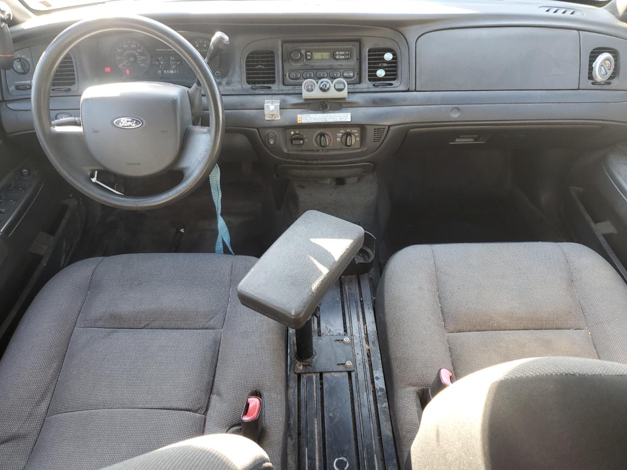 FORD CROWN VICTORIA POLICE INTERCEPTOR