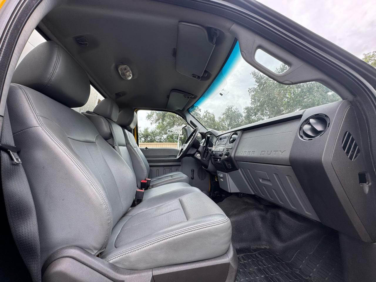 FORD F650 SUPER DUTY