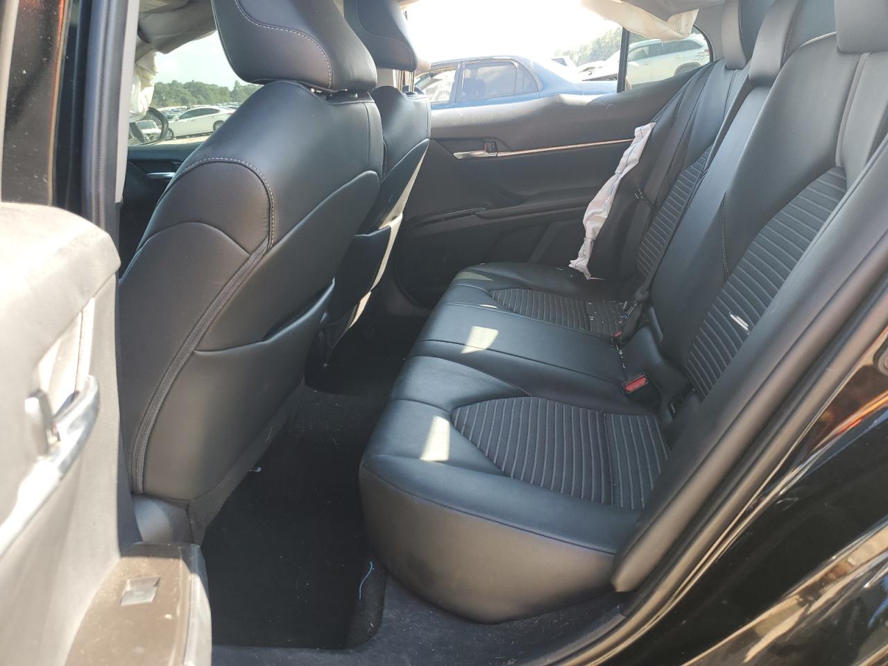 TOYOTA CAMRY SE NIGHT SHADE