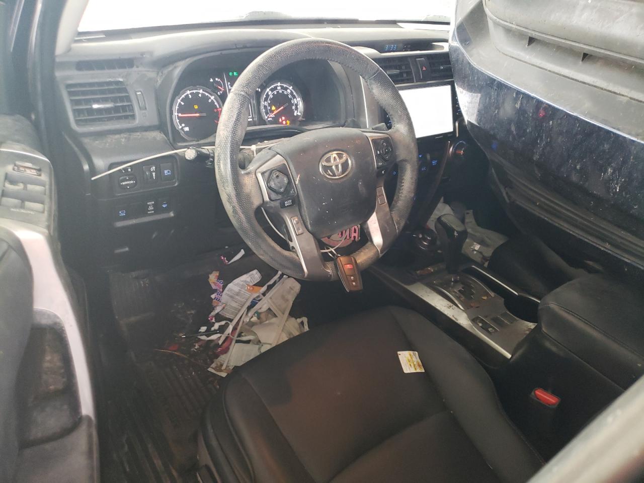 TOYOTA 4RUNNER SR5 PREMIUM