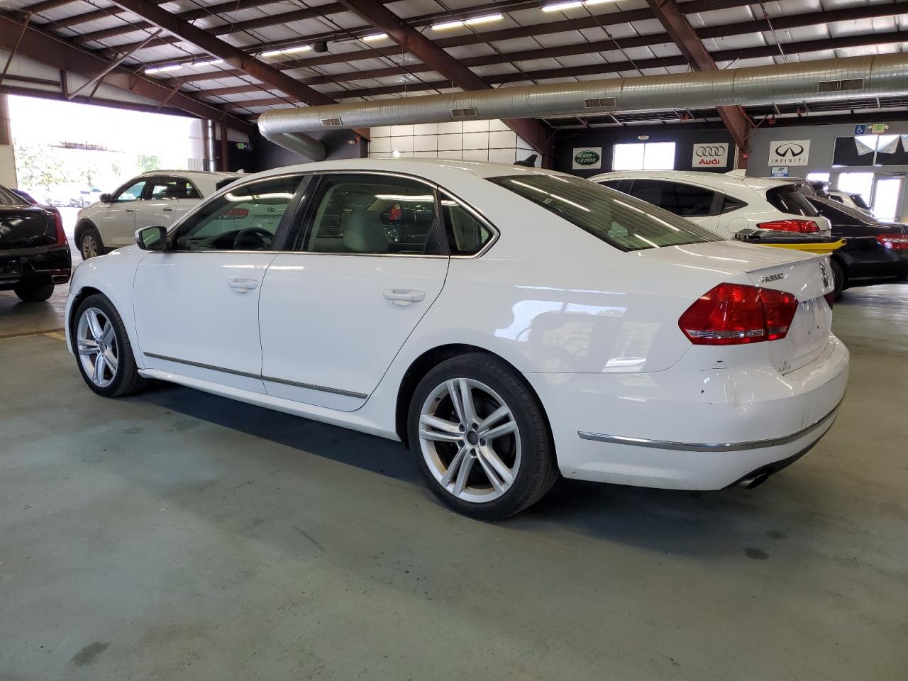 VOLKSWAGEN PASSAT SEL