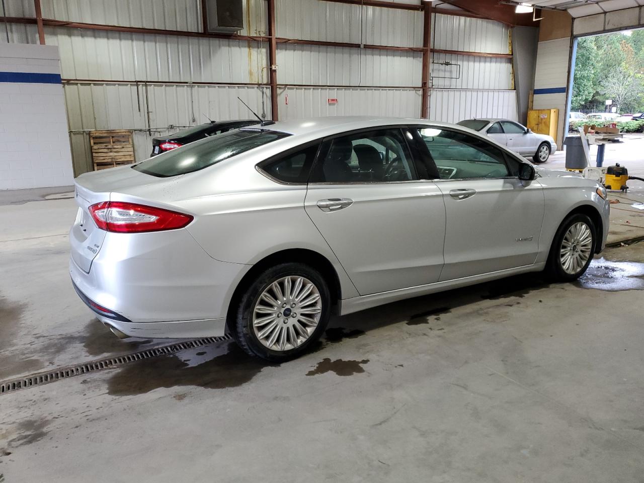 FORD FUSION SE HYBRID