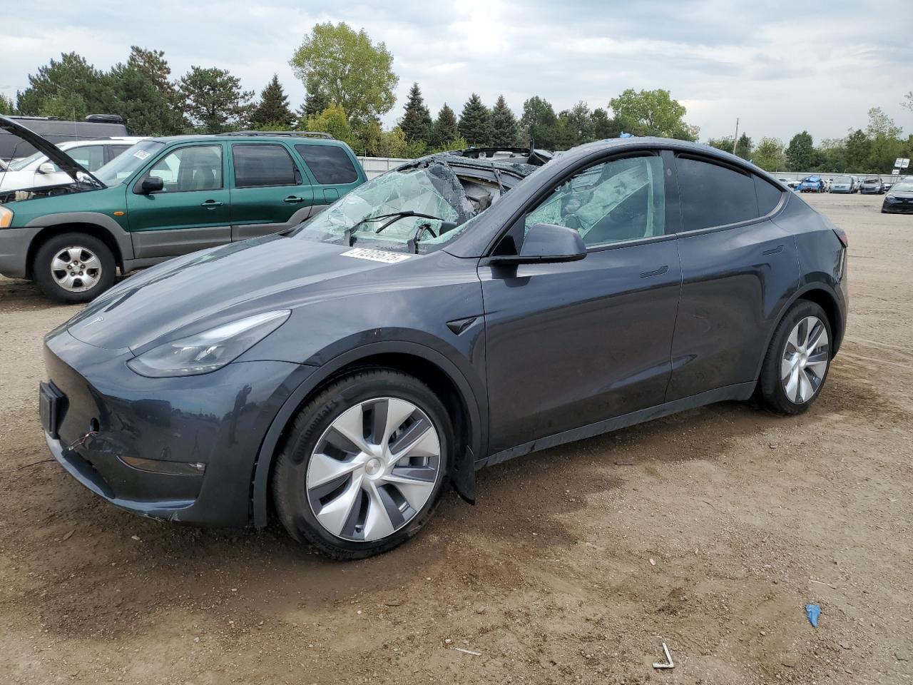 TESLA MODEL Y