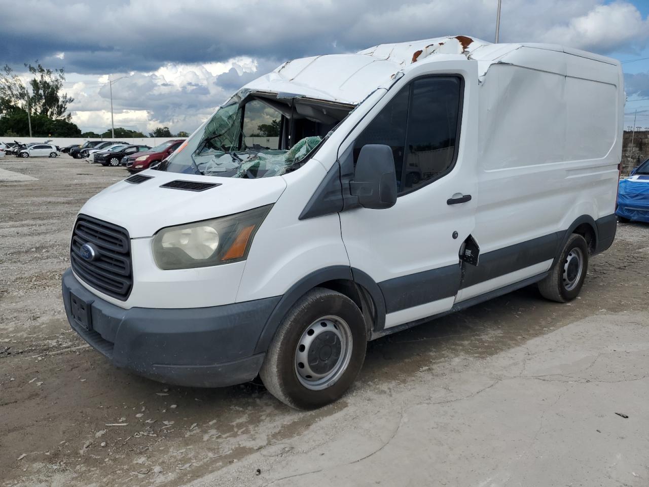 Lot #3308303202 2018 FORD TRANSIT T-