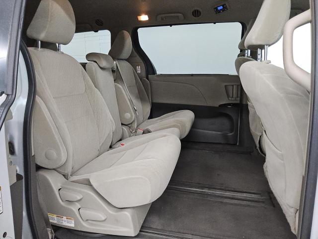 2017 TOYOTA SIENNA XLE 5TDYZ3DC6HS826178