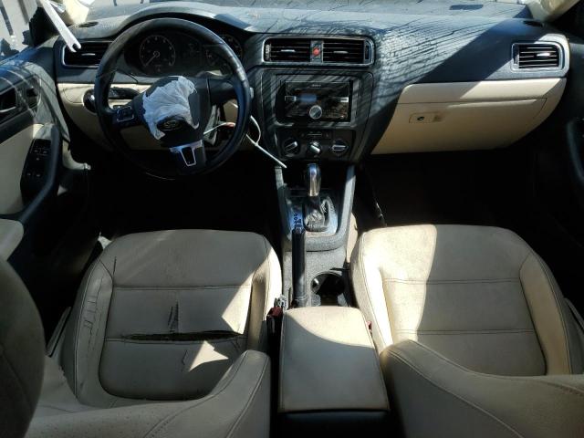 2011 VOLKSWAGEN JETTA SE - 3VWDZ7AJ5BM324355