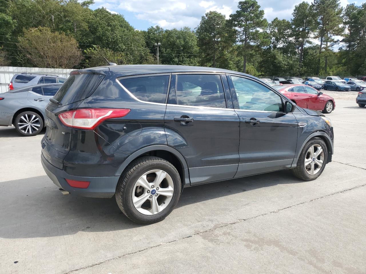 FORD ESCAPE SE