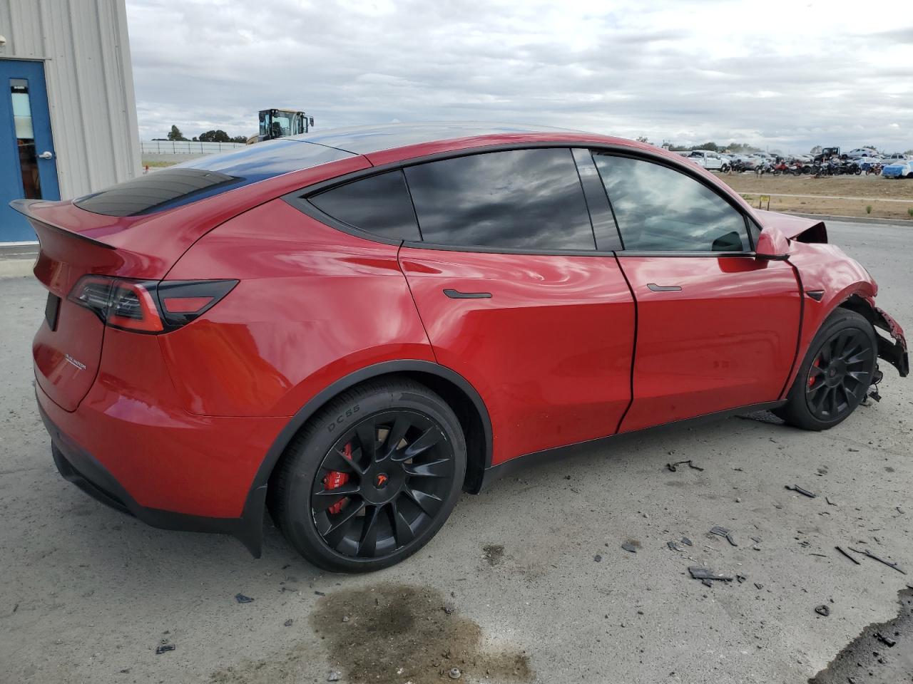 TESLA MODEL Y