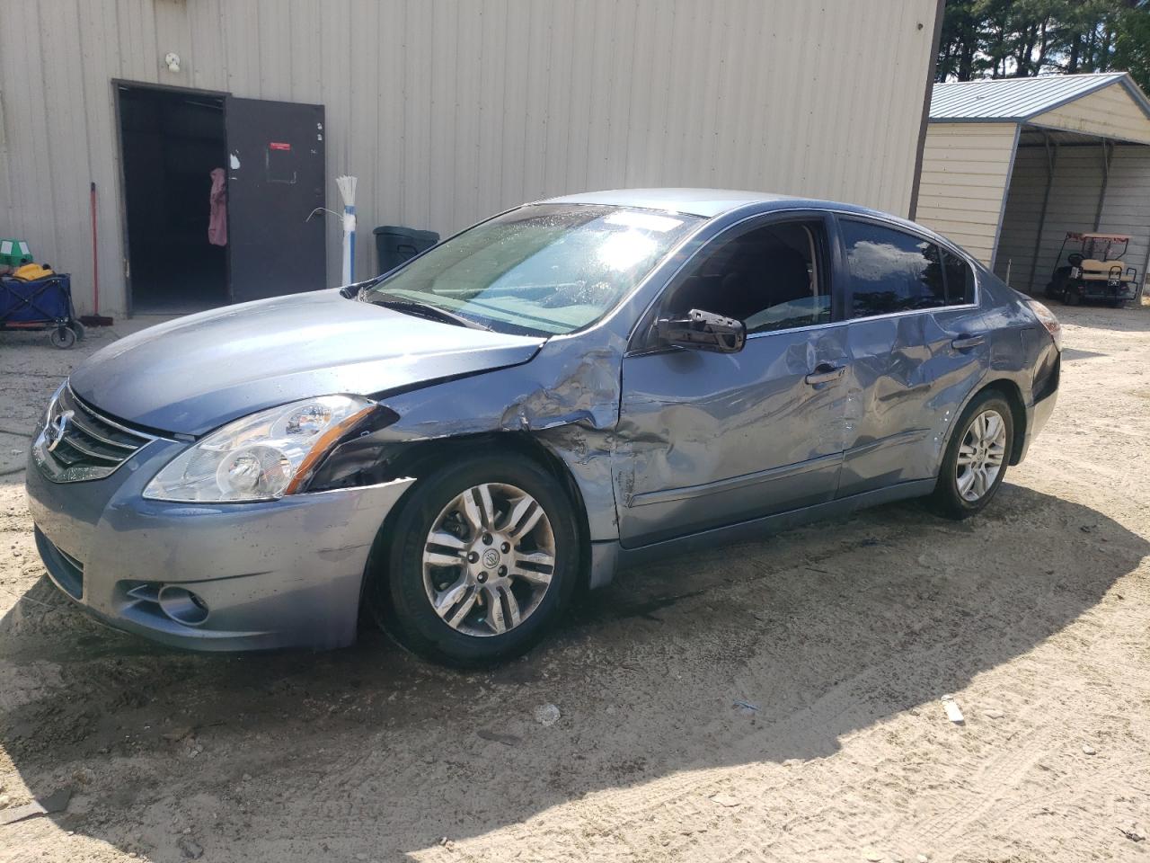 NISSAN ALTIMA BASE