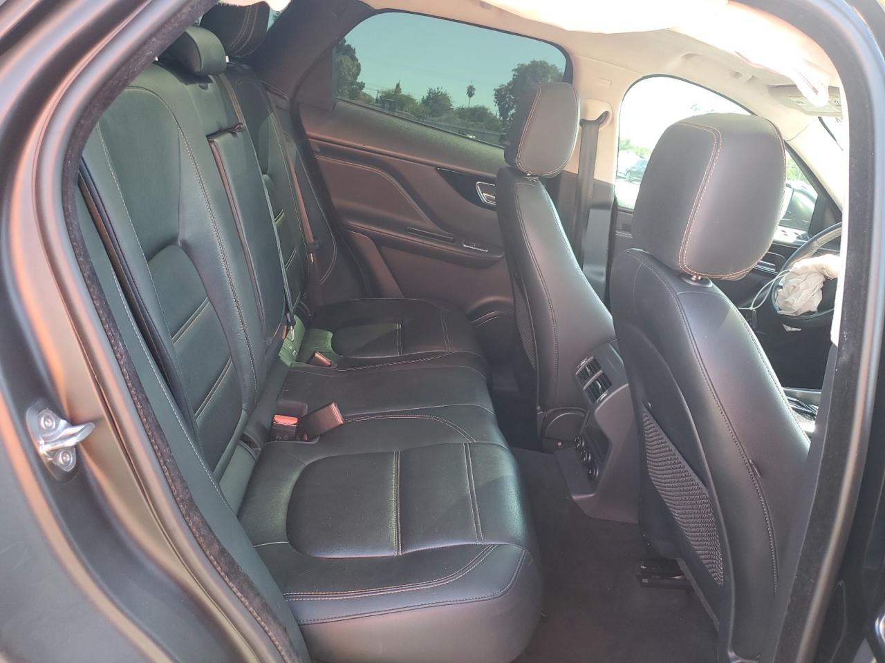 JAGUAR F-PACE PRESTIGE