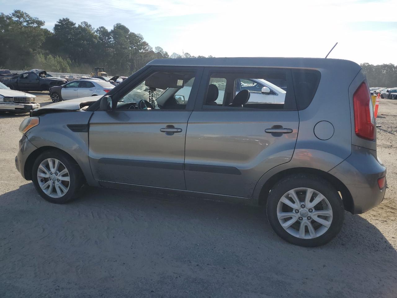 KIA SOUL +