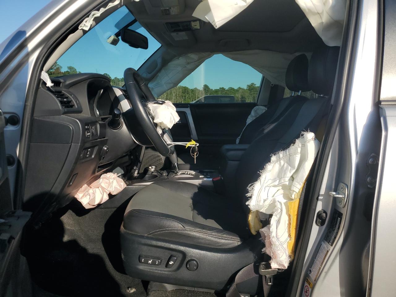 TOYOTA 4RUNNER SR5/SR5 PREMIUM