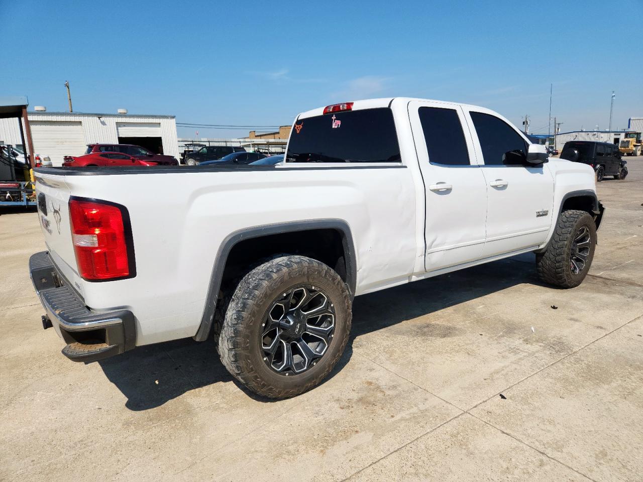 Lot #3311451273 2015 GMC SIERRA SLE