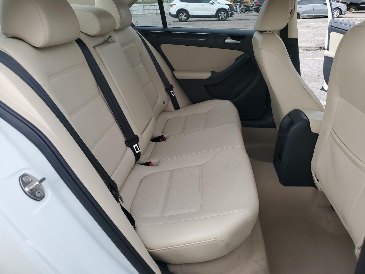 VOLKSWAGEN JETTA SEL