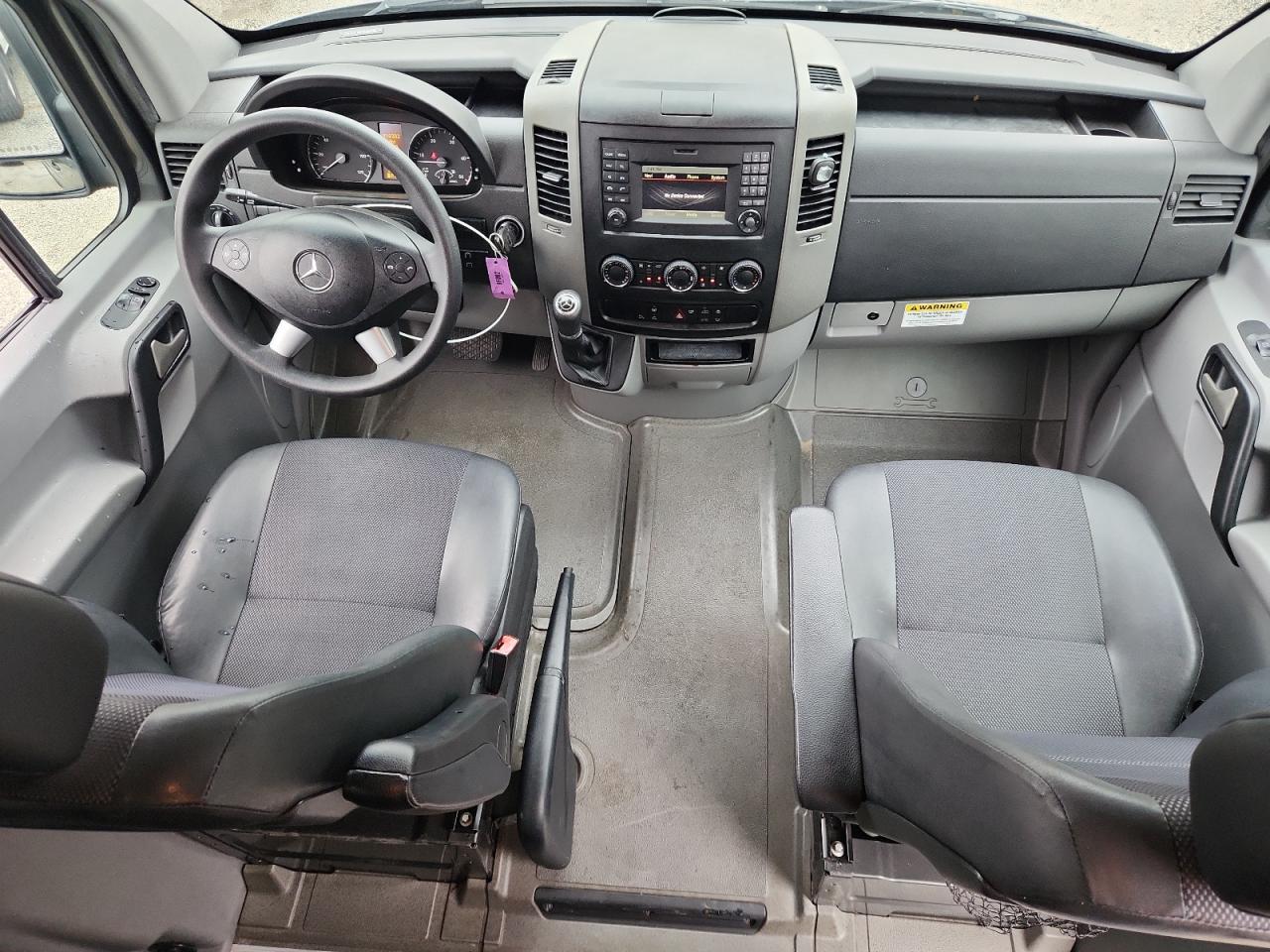 MERCEDES-BENZ SPRINTER 2500