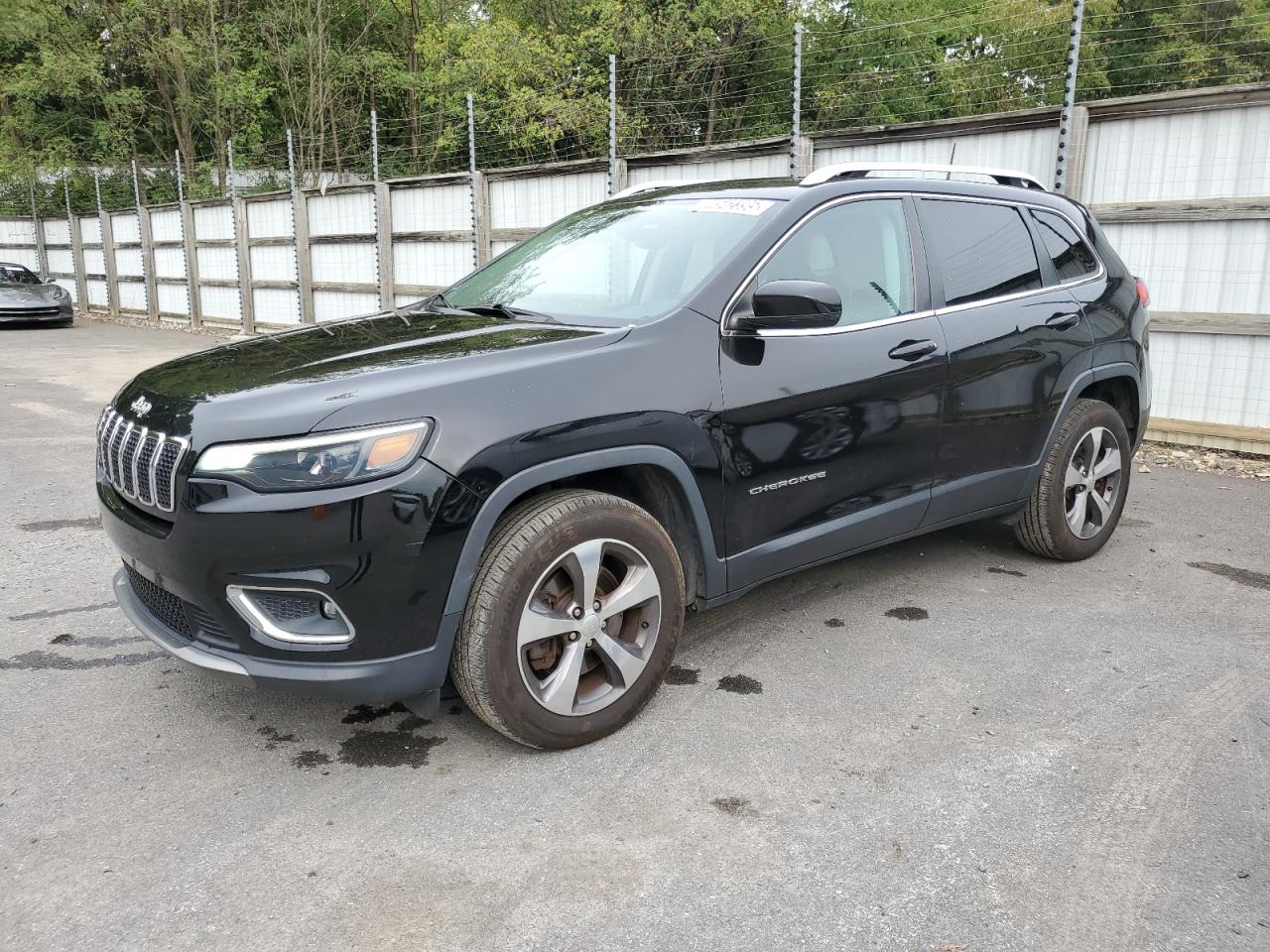  Salvage Jeep Grand Cherokee