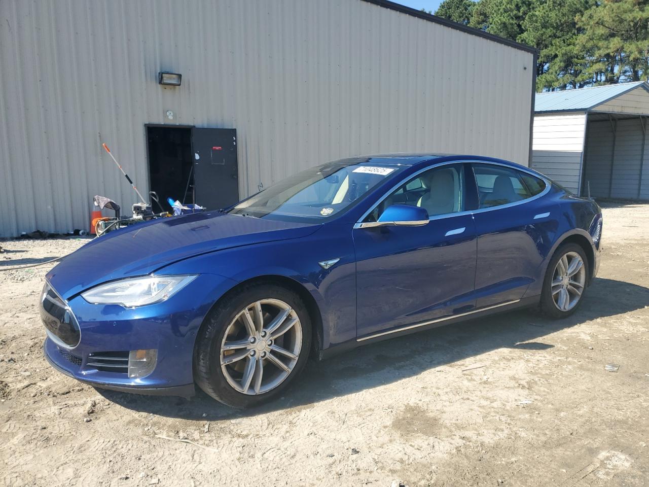 TESLA MODEL S