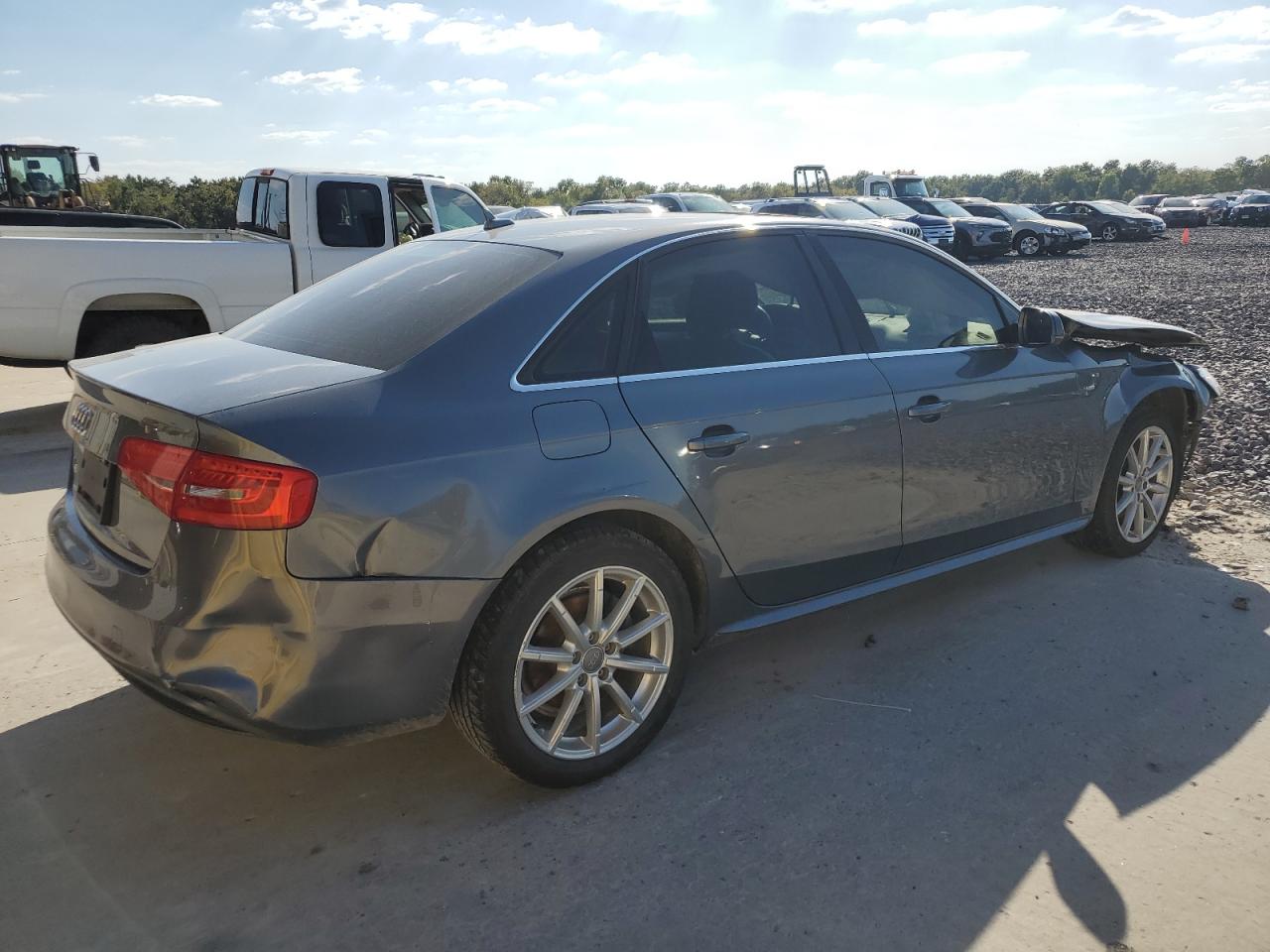 AUDI A4 PREMIUM