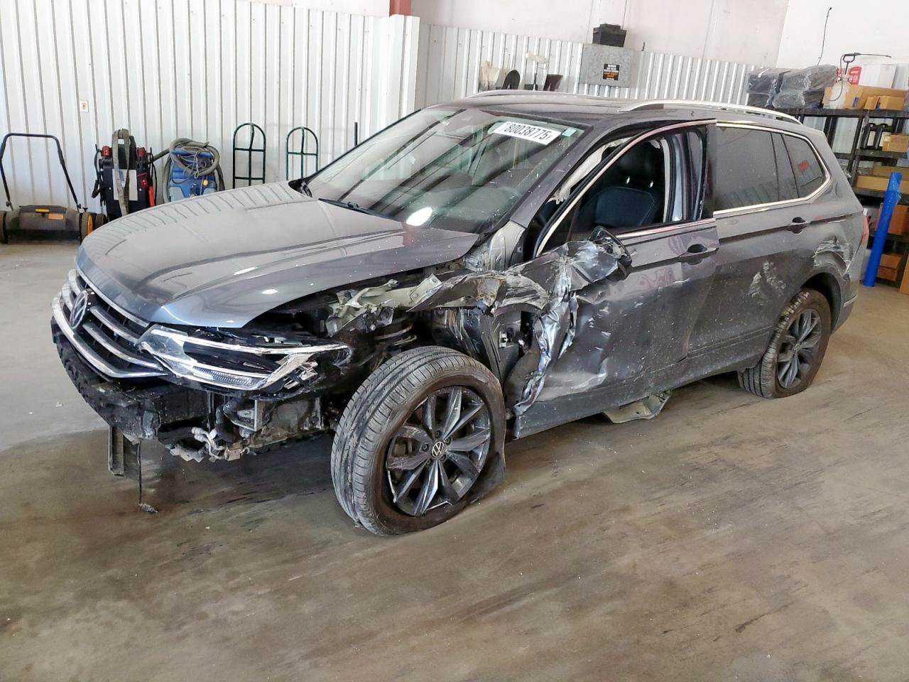 VOLKSWAGEN TIGUAN SE