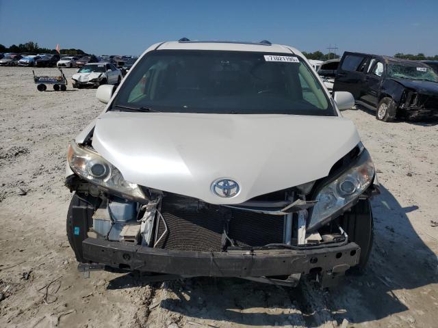 2015 TOYOTA SIENNA XLE - 5TDYK3DC2FS683487