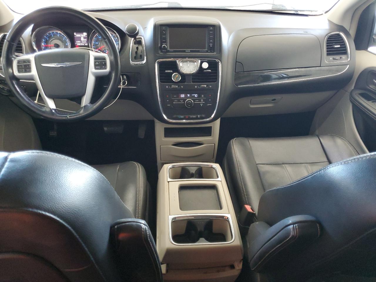 CHRYSLER TOWN & COUNTRY TOURING