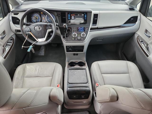 2017 TOYOTA SIENNA XLE 5TDYZ3DC3HS866704